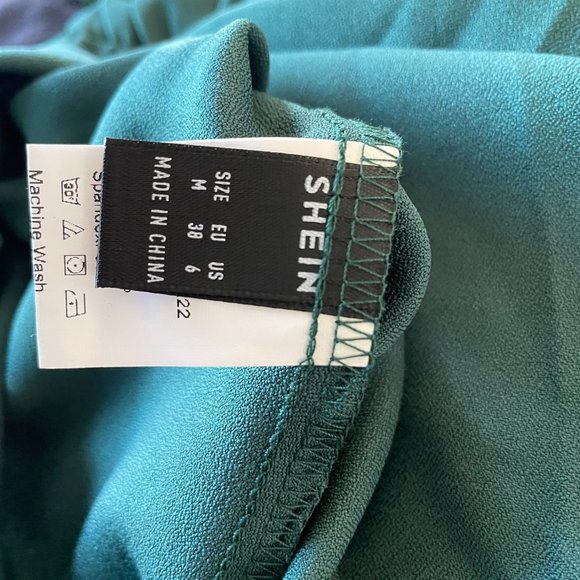 Green Short Sleeve Dress - M - Picture 3 of 3